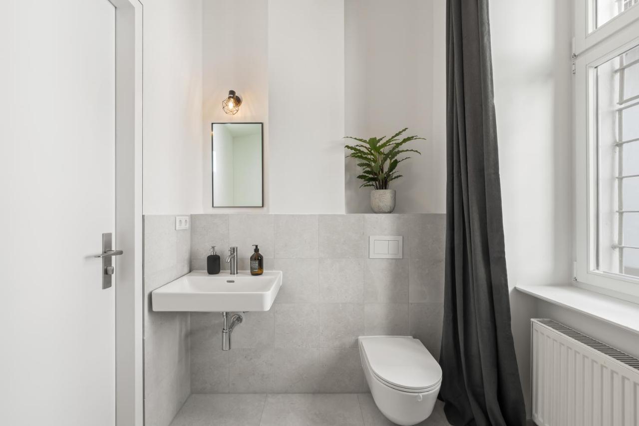 The Strassburger, Stylish 3 Bedroom Apartment In Downtown Berlin Exterior foto